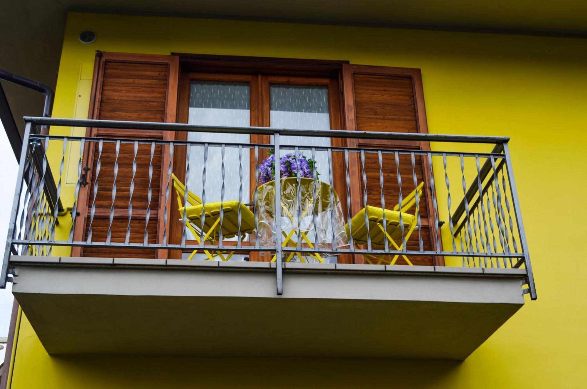 Apartment L'Ulivo Lake View Private Road 5 Kilometers From Varenna Lierna Dış mekan fotoğraf